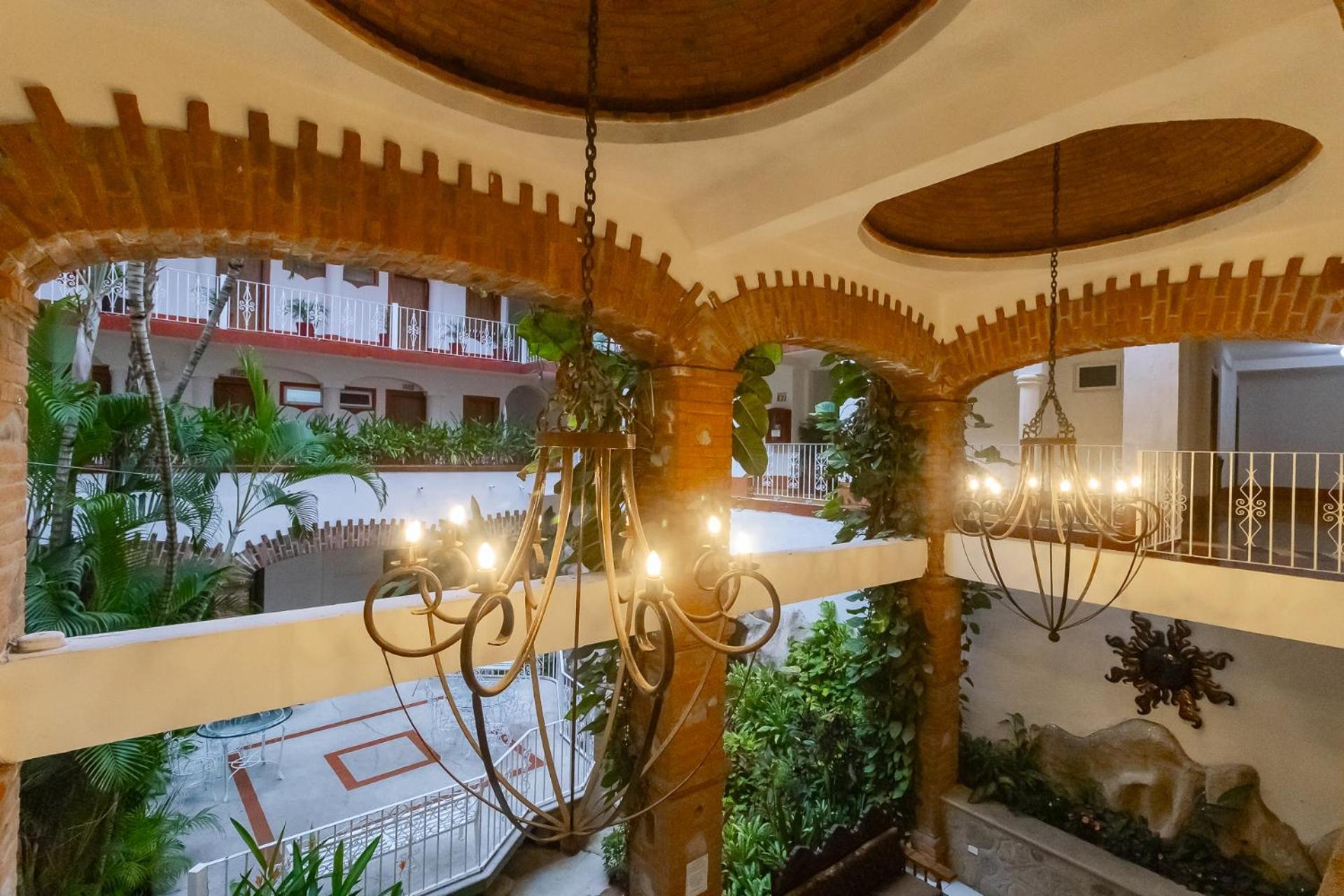 Hotel Encino Malecon Centro 푸에르토 발라타 외부 사진