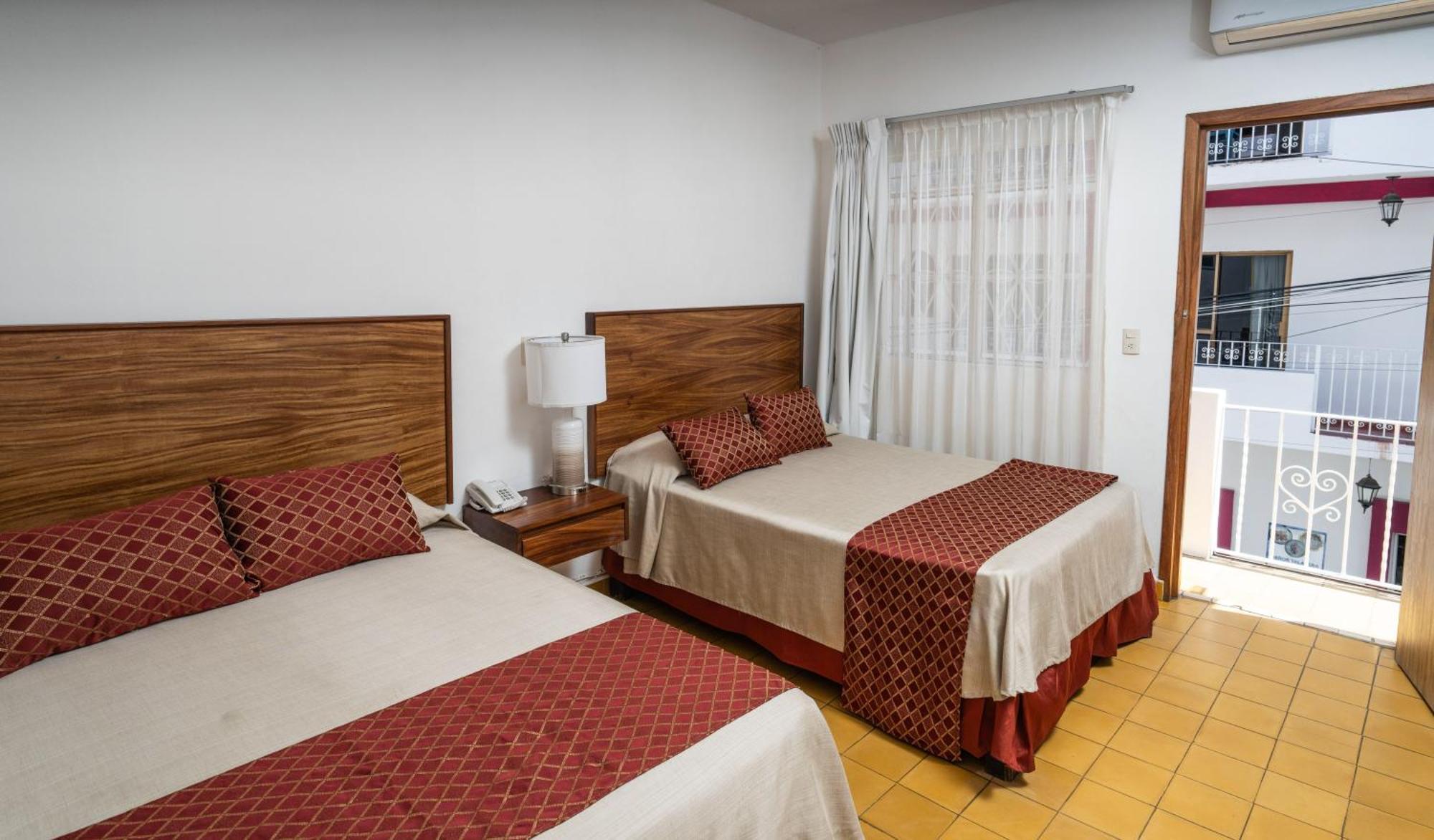 Hotel Encino Malecon Centro 푸에르토 발라타 객실 사진