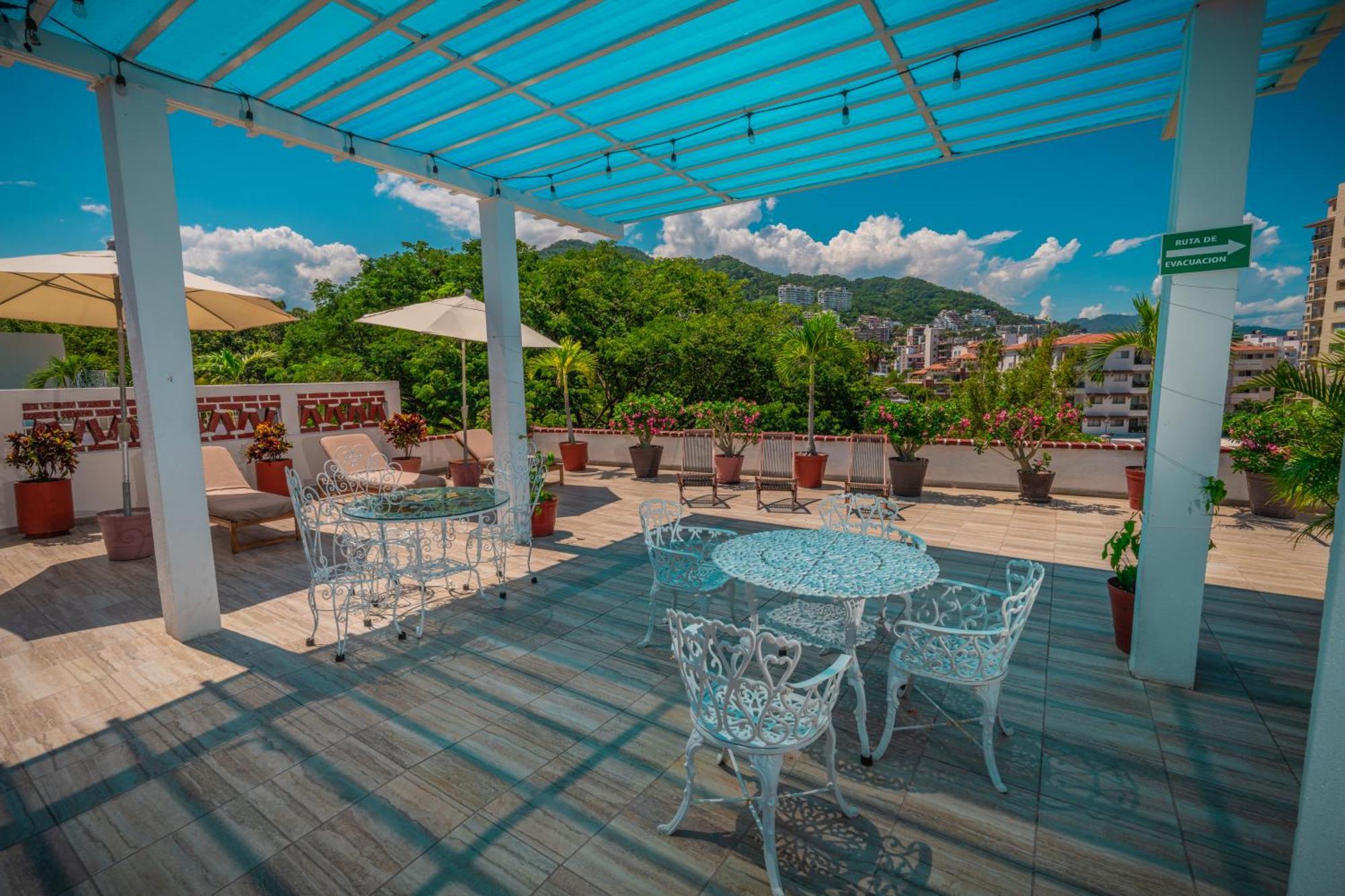 Hotel Encino Malecon Centro 푸에르토 발라타 외부 사진