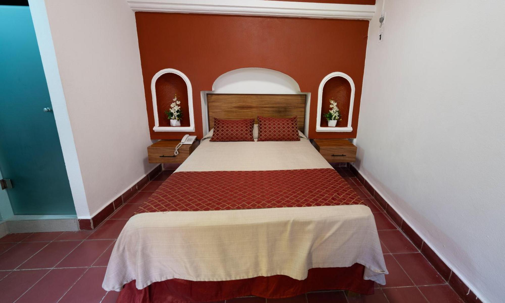Hotel Encino Malecon Centro 푸에르토 발라타 객실 사진