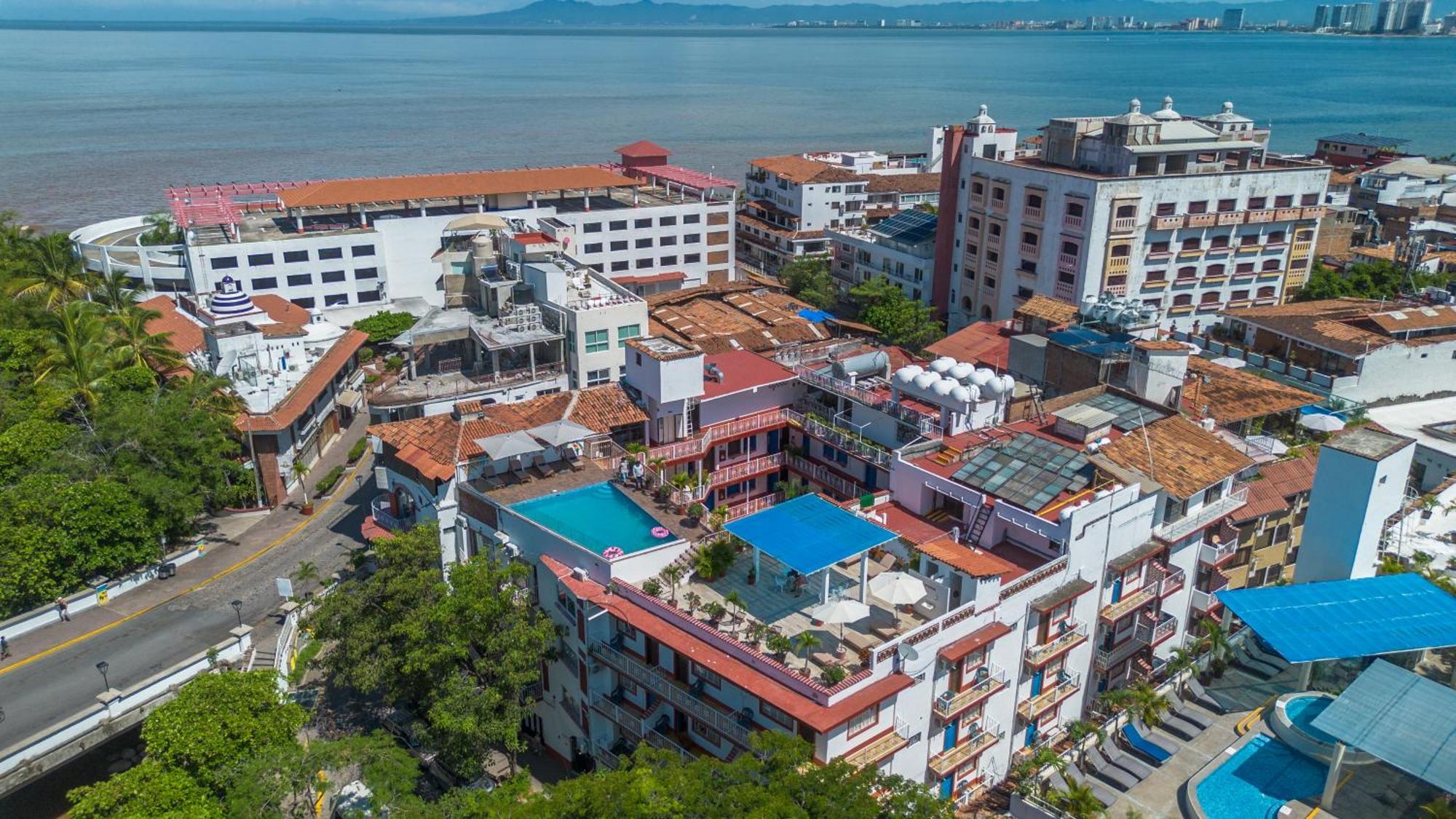 Hotel Encino Malecon Centro 푸에르토 발라타 외부 사진