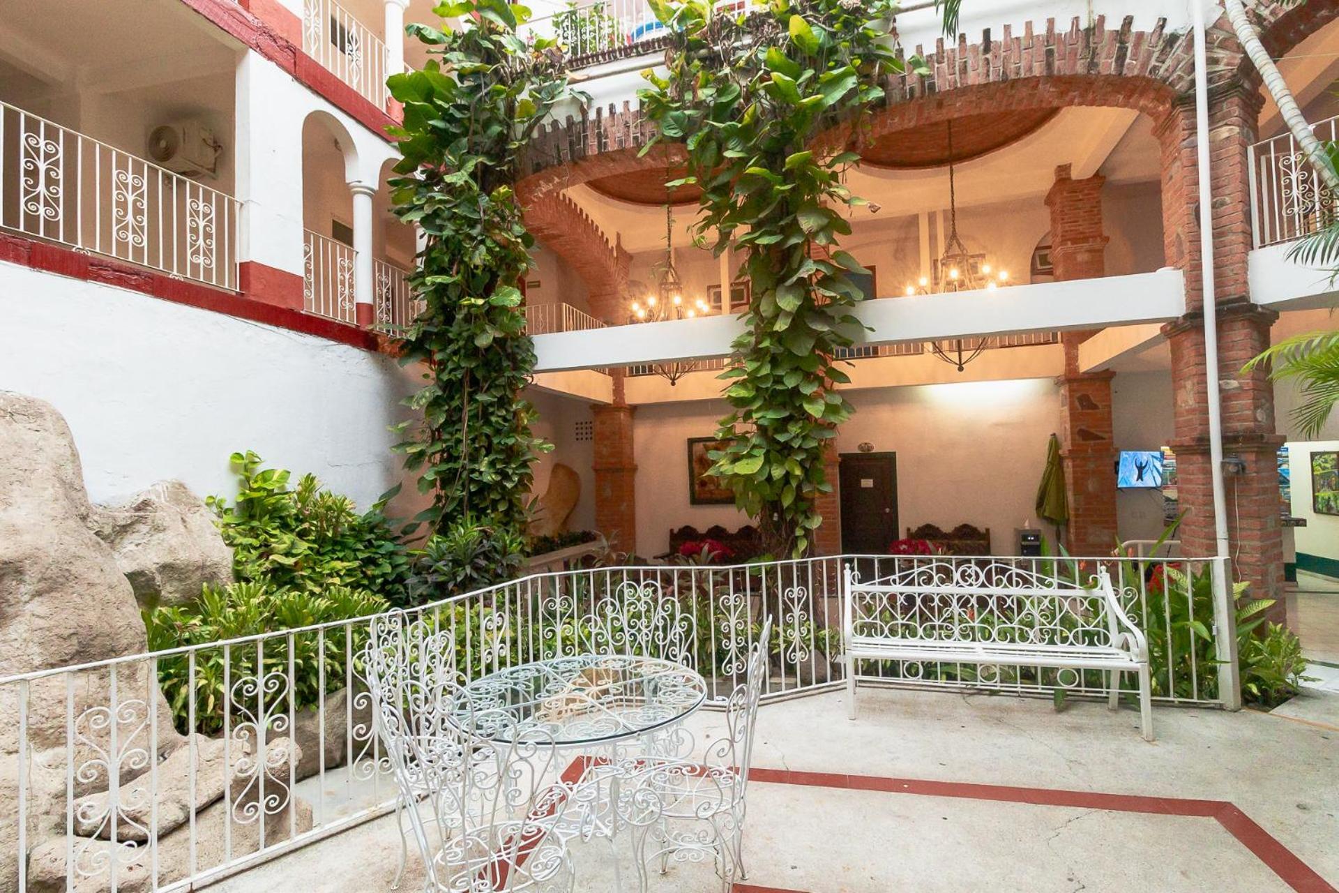 Hotel Encino Malecon Centro 푸에르토 발라타 외부 사진